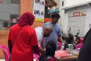 އިންޑިއާ ސިފައިން ބޭލުމަށް ގޮވާލާ ޕެޓިޝަންގައި އެމްޑީޕީގެ ކައުންސިލަރު ޒަމީރު ސޮއި ކުރައްވައިފި