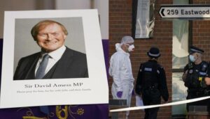 ޓެރަރިސްޓް ހަމަލާއަށްފަހު، އިނގިރޭސި ގާނޫނުހަދާ މަޖިލިސް މެމްބަރުންގެ ސެކިއުރިޓީ ވަރުގަދަ ކުރަނީ