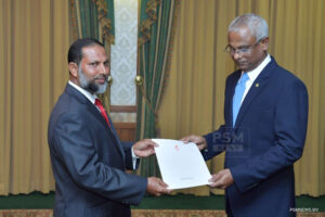 އަނެއްކާ ވެސް އިމްރާންގެ ޓްވީޓެއް: ވިދާޅުވަނީ ރައީސް ހެޔޮފުޅު ވުމުން އަދި ގައުމު ރަނގަޅު ނުކުރެވޭނެ ކަމަށް