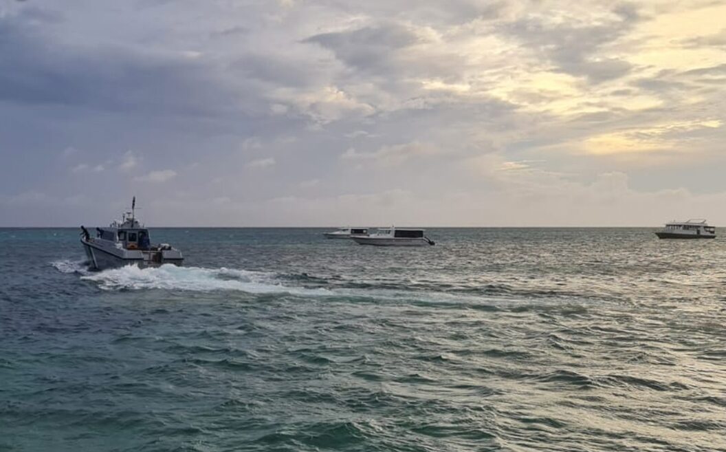 ރާޅުއެރި ލޯންޗު ފެނިއްޖެ، މީހުންނާއިއެކު ދ.މީދޫއަށް