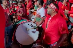 އިއްޒަތް ދޫކޮށް، ޣައްސާން ދަނޑުގައި ސަޕޯޓްކުރަން ހުރީ އާންމުންނާއިއެކު ސިޑި ބަރީގައި!