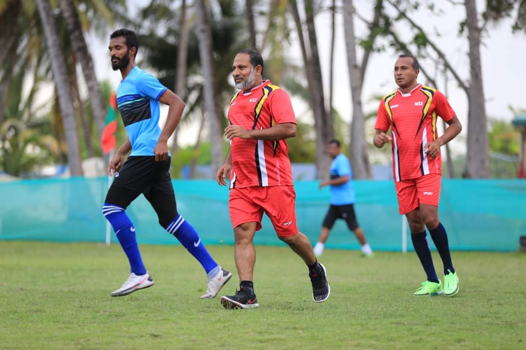 އައުރަ ނިވާނުކޮށް ޢިމްރާން ޢާންމުންގެ ތެރެއަށް ނިކުތުން ބަލައި ނުގަނެވޭނެ: ޑރ.އިޔާޒް