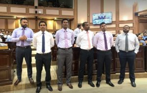 އޭސީސީގެ މެމްބަރުން ވަކިކުރަން އުޅޭއުޅުމަކީ ބޮޑު ޖަރީމާއެއް، ޖަލްސާގައި ބައިވެރިނުވާނަން: އިދިކޮޅު