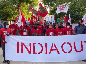 އިންޑިއާ އައުޓް ކެމްޕެއިންގައި ޔާމީން ނިލަންދުއަށް