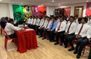 މަޖިލިސް އިންތިޚާބާއި ގުޅޭގޮތުން ޖޭޕީން ދެ ޕާޓީއަކާ މަޝްވަރާ ކުރަނީ