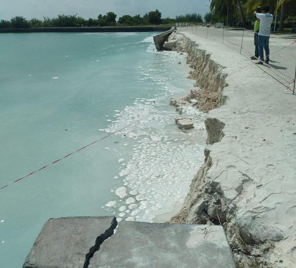 ކާޑެއްދޫ އެއަރޕޯޓް ޖެޓީ ވެއްޓިއްޖެ، އަވަސް ހައްލެއް ބޭނުން: ފިރުޝާން