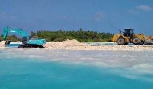 ދެ ކޮމަންޑޫ ގުޅާލުމަށް މަތިކޮމަންޑޫ ބިން ހިއްކަން ފަށައިފި