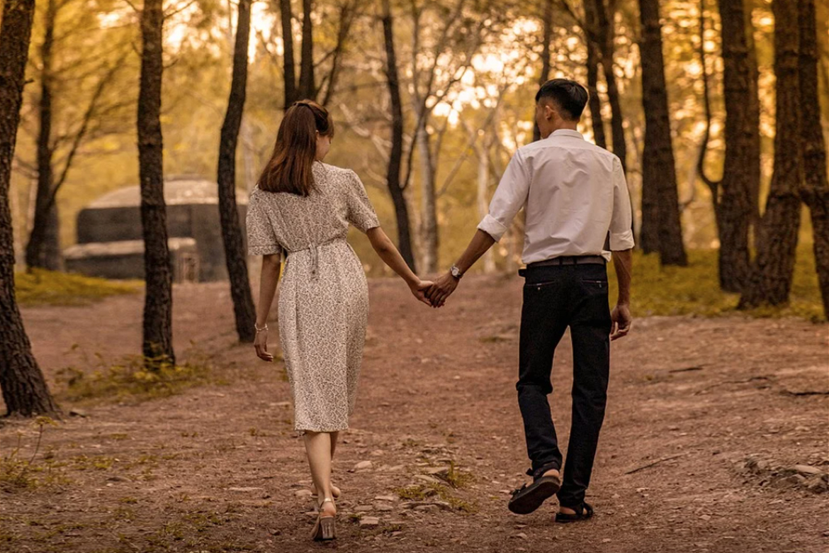 ތެދުވެރި، ވަފާތެރި ފިރިހެނުން ދެނެގަންނާނި ކިހިނެއް؟