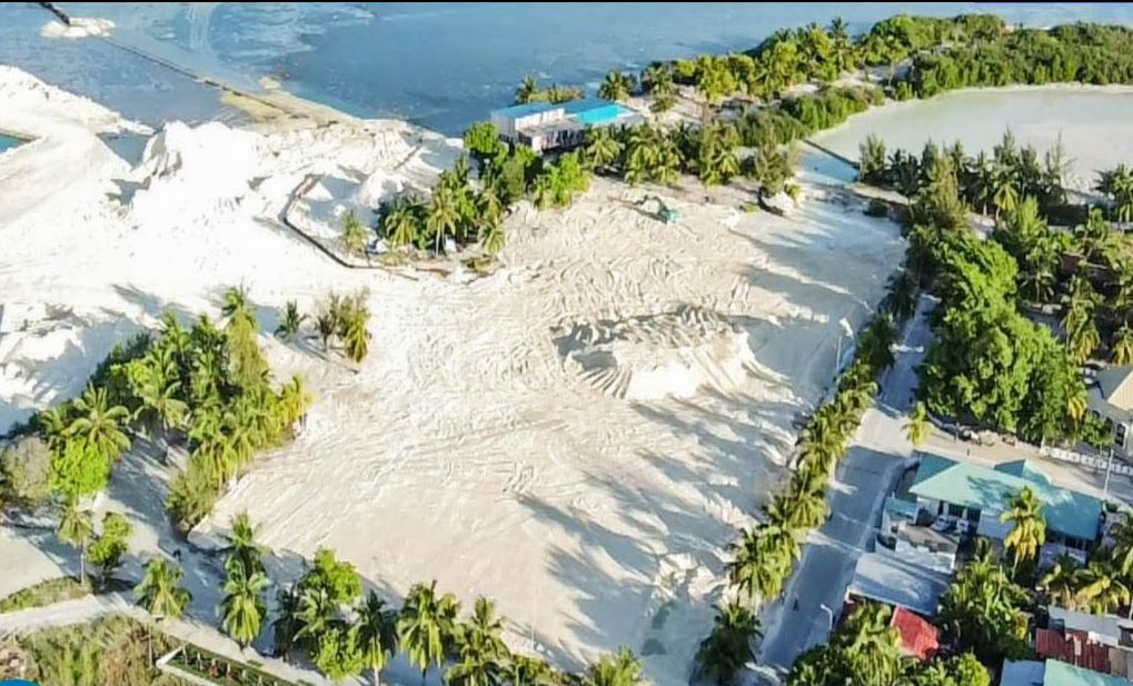 ހުޅުދޫގެ ކުރީގެ ބަނދަރުން ހިއްކުމަށް ހަމަޖެހިފައިވާ ބިން ހިއްކާ ނިންމައިފި