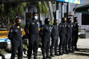 ޖަލު އޮޕަރޭޝަންގައި ހައްޔަރު ކުރި 11 އޮފިސަރަކު ޝަރީއަތް ނިމެންދެން ބަންދު ކޮށްފި