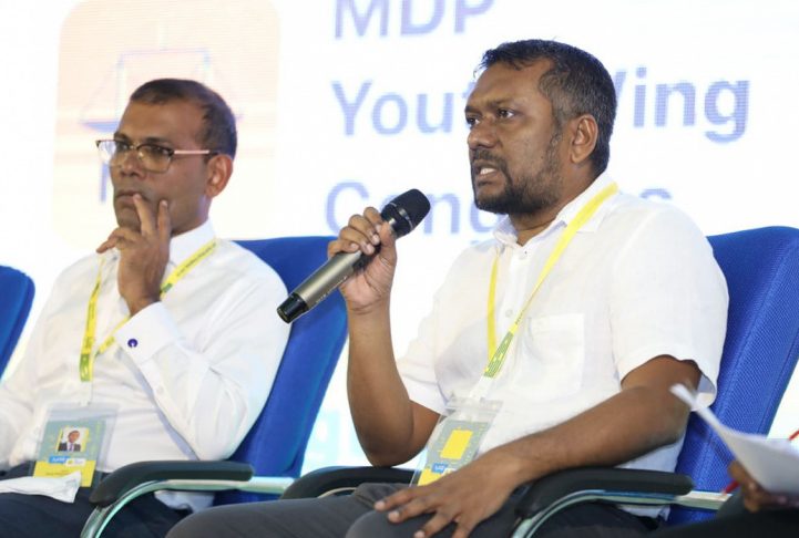 އަލްހާންގެ ތާއީދު ފައްޔާޒަށް