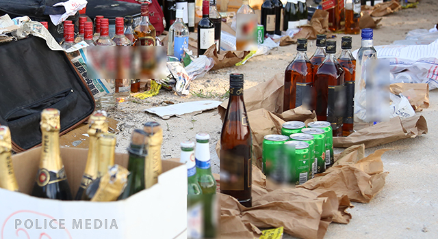 އައު އަހަރާއި ދިމާކޮށް ހިންގި އޮޕަރޭޝަންގައި ބަނގުރަލާއިއެކު ދެމީހަކު ހައްޔަރުކޮށްފި