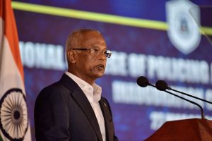 އިންޑިއާއިން އެހީވަނީ ވަކި ޕާޓީއަކަށް، ވަކި ސަރުކާރަކަށް ބެލުމެއްނެތި، ރައްޔިތުންނަށް: ރައީސް