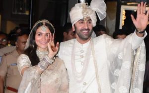 ކައިވެންޏަށް ދެތިން ދުވަސް ނުވަނީސް އާލިއާ އާއި ރަންބީރު މަސައްކަތަށް