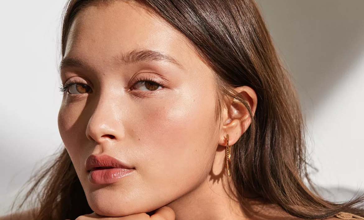 މޭކަޕް ނުކޮށްވެސް ރީތިވެވިދާނެ އިނގޭ