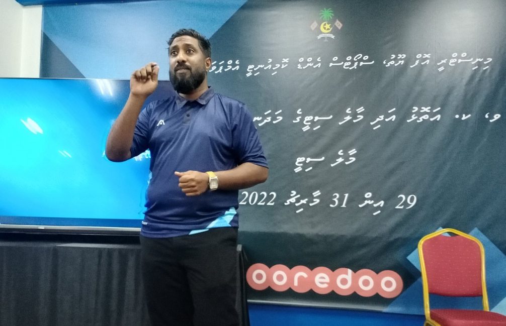 މަދަނީ ޖަމިއްޔާތަކުގެ ރަޖިސްޓްރާކަމުގެ މަޤާމުން އިރާޝް އިސްތިއުފާ ދީފި