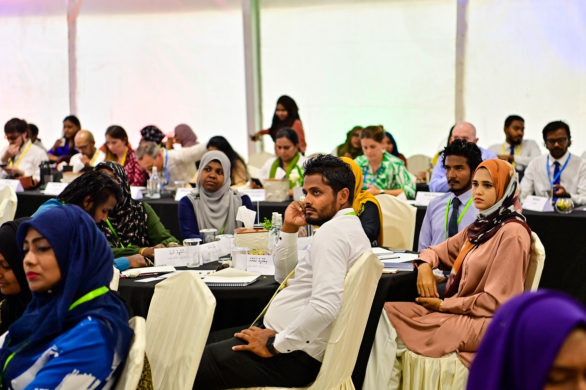 ކައުންސިލް ތަކުން އަންހެނުންގެ ކޮމެޓީތަކަށް ދޭ އެއްބާރުލުން ބޮޑުކުރަން އެދިއްޖެ