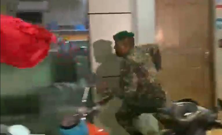 އެމްއެންޑީއެފް ޔުނީފޯމްގައި އިންޑިއާ ސިފައިން އުޅޭކަމުގެ ތުހުމަތު