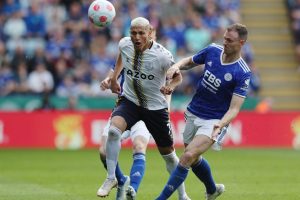 ލެސްޓާ ބަލިކޮށް އެވަޓަންއަށް މުހިންމު މޮޅެއް