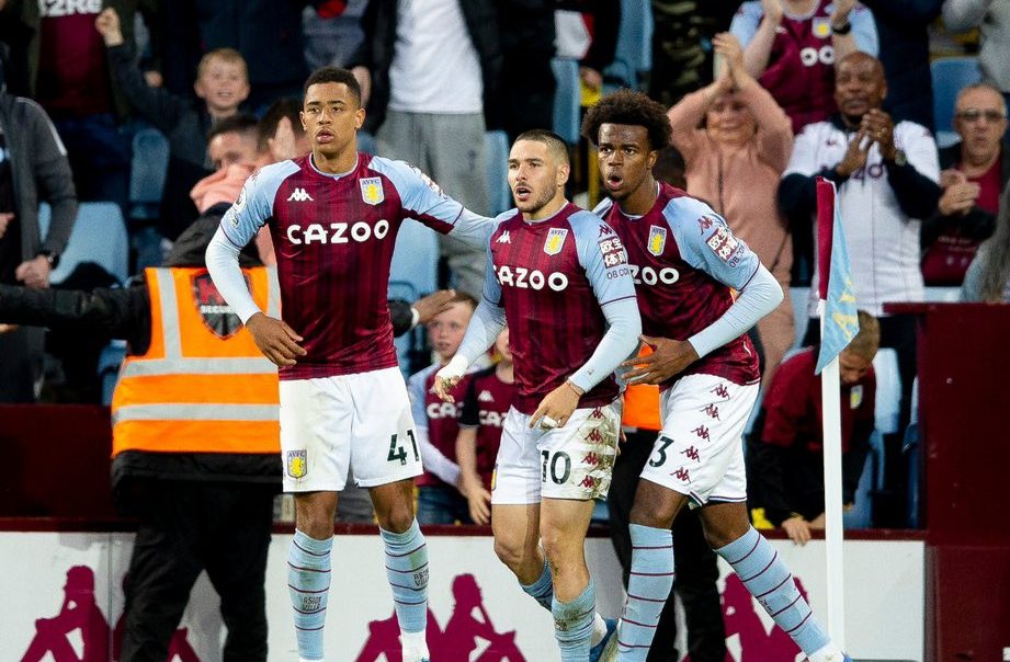 އެސްޓަން ވިލާ އާއި ބާންލީގެ ކުރިމަތިލުން އެއްވަރު