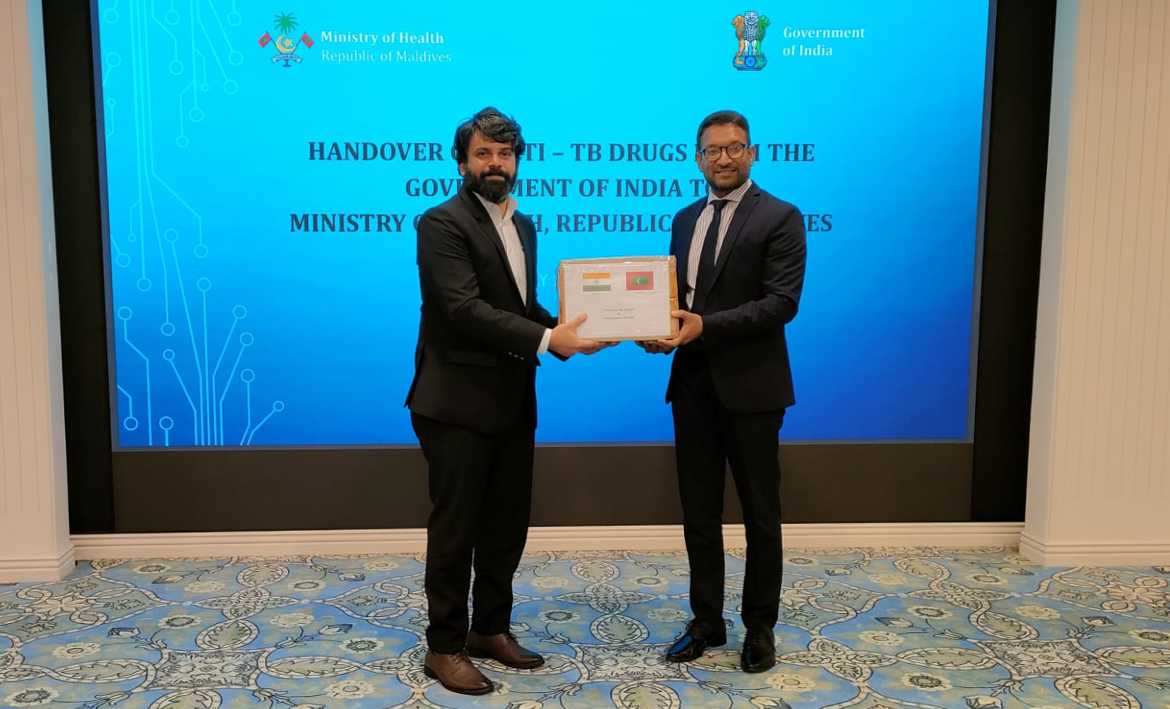 އިންޑިއާ ސަރުކާރުން ރާއްޖެއަށް ޓީބީ ބޭސް ހަދިޔާ ކޮށްފި