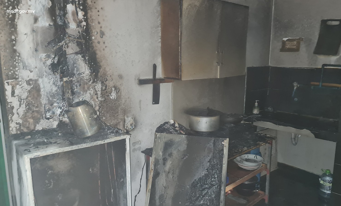 މާލޭ ގެއެއްގައި ގޭސްފުޅިއެއް ގޮވައި މީހަކަށް އަނިޔާވެ ފަރުވާދެނީ