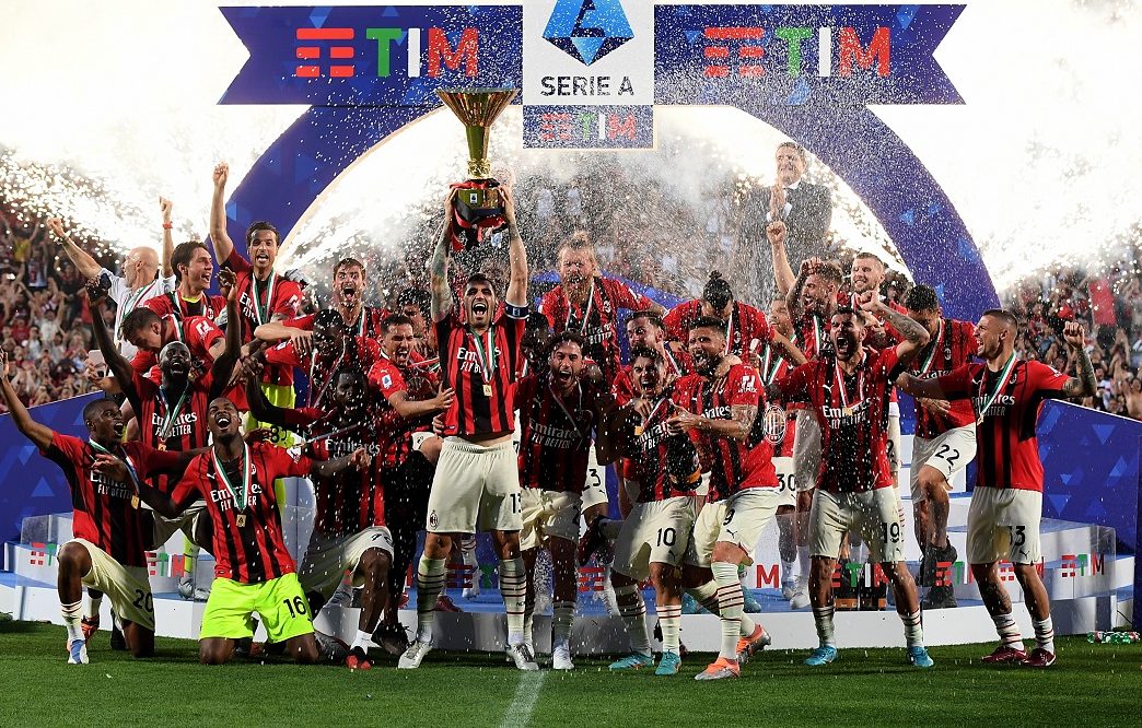 މިލާނުން 11 އަހަރަށް ފަހު އިޓަލީގެ ޗެމްޕިއަންކަން ހޯދައިފި