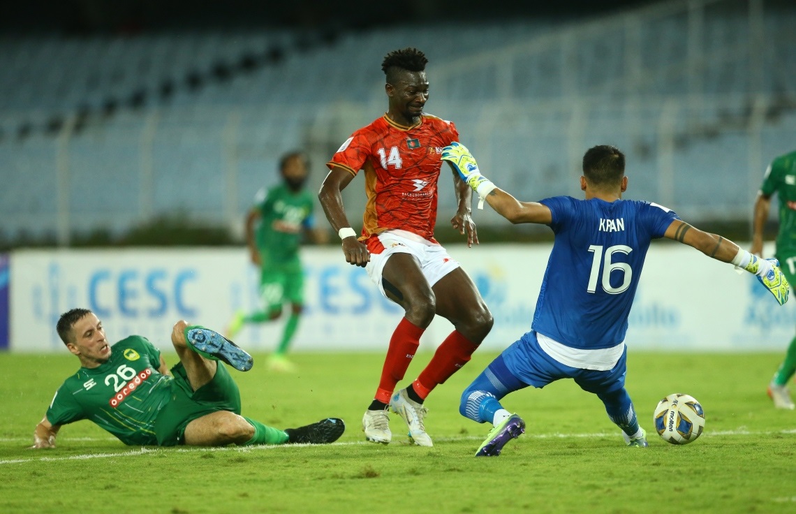 ބަޝުންދަރާ އިން މާޒިޔާ ބަލިކޮށްފި