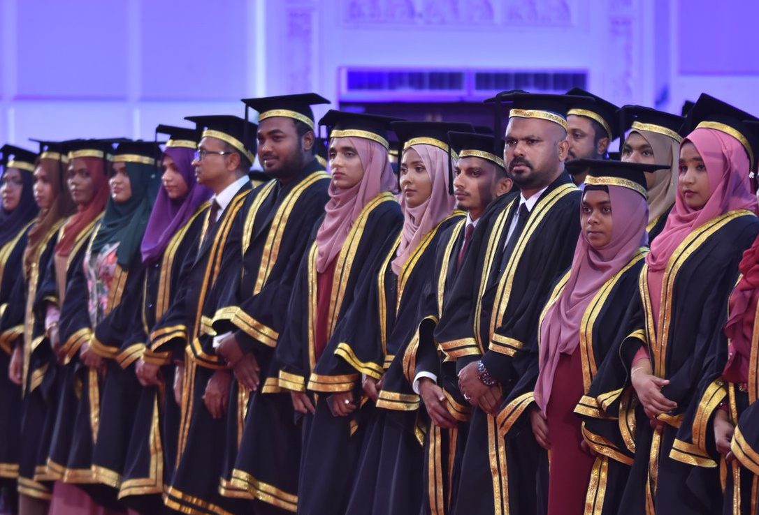 ސްޓޫޑެންޓް ލޯން ލިބުނީ 393 ދަރިވަރަކަށް