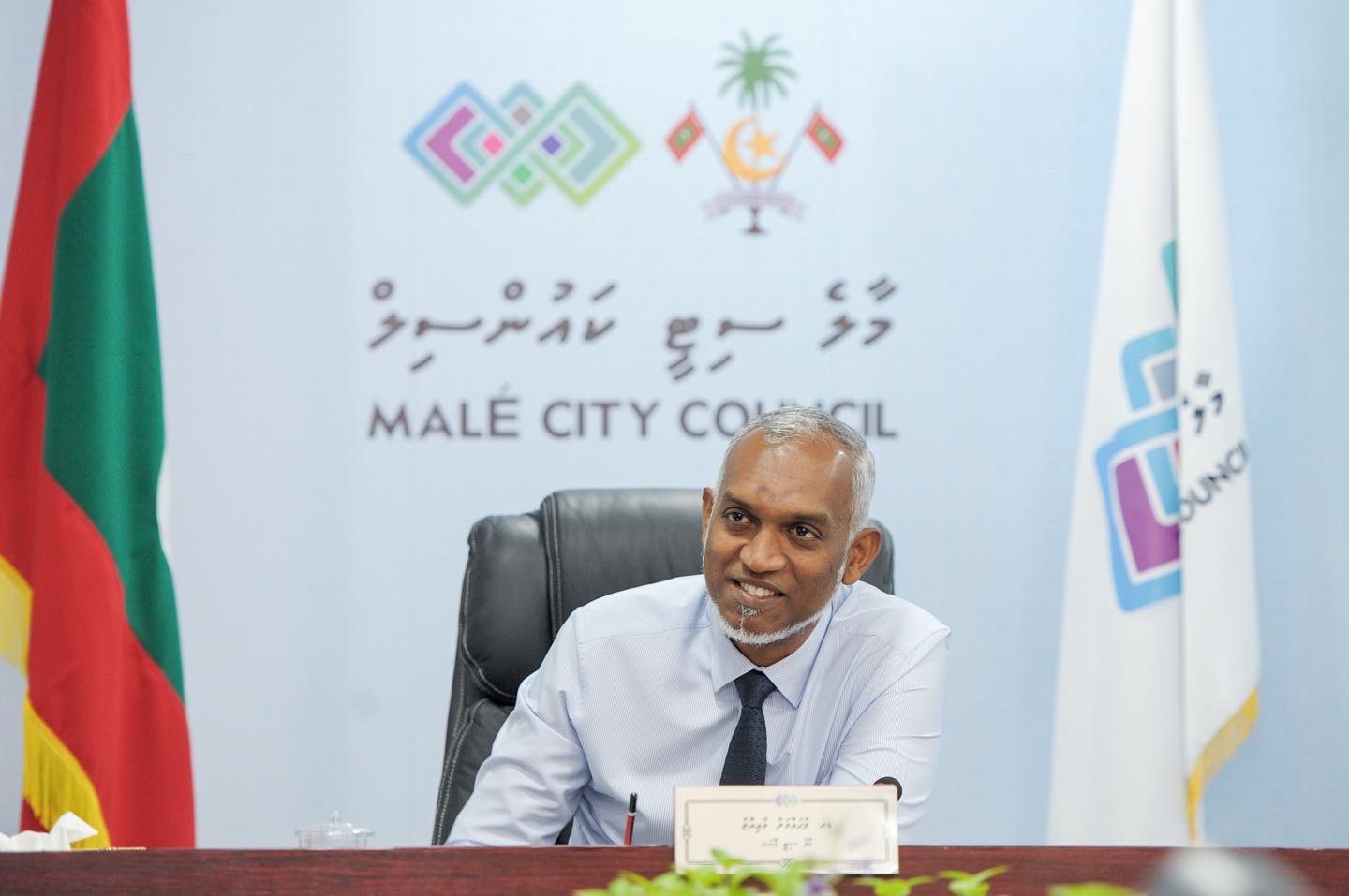 ކުނި ވަކިކޮށްފައި ބެހެއްޓުމަށް ބޭނުންވާ ސާމާނު ސަރުކާރުން ފޯރުކޮށްދޭންޖެހޭ: މުޢިއްޒު