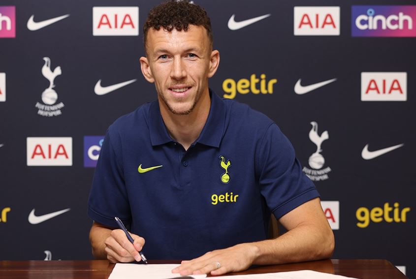 ޕެރިސިޗް ޓޮޓެންހަމަށް ސޮއިކޮށްފި