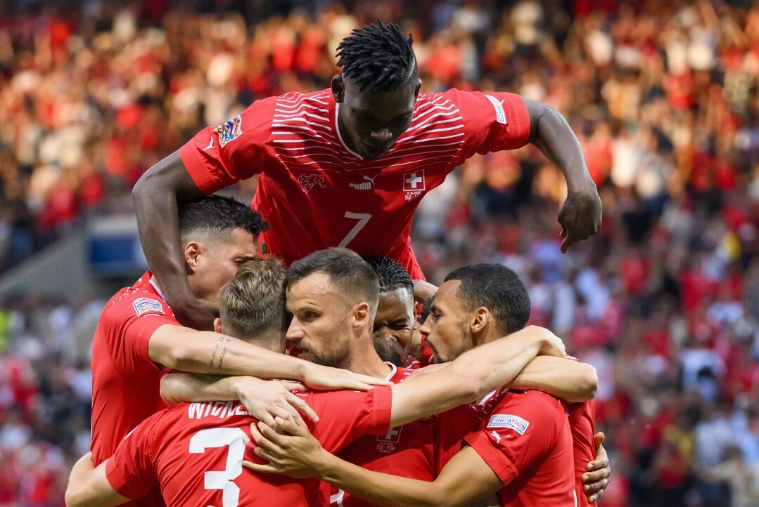 ސްވިޒަލެންޑް އަތުން ޕޯޗުގަލް ބަލިވެއްޖެ