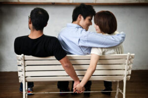 ގިނައިން ބޭވަފާތެރިވަނީ އަންހެނުން: ދިރާސާ