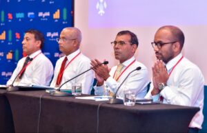 ސަރުކާރުން ޖަހާ ހިސާބު ގޯސް، ރާއްޖެ މިދަނީ ދަރަންޏަށް: ނަޝީދު