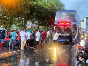 ‏ބަހަކާއި ކާރެއް މުޑިއަރާ މާލޭގައި ނުރައްކާތެރި އެކްސިޑެންޓެއް ހިގައިފި