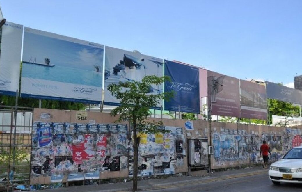 ޓާޓާ އިން އިމާރާތްކުރާ ފްލެޓްތައް ވިއްކަން ހުޅުވާލައިފި، ޓެރަސްގައި ޔޯގާ ސެންޓަރެއް!