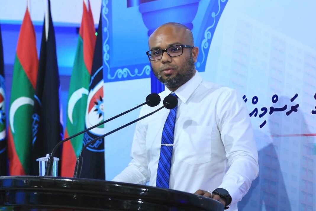 ފުލުހުން އިސްލާޙުކުރަން ސަރުކާރަށް މަސައްކަތްކުރެވިއްޖެކަމުގެ އިޙްސާސްކުރެވޭ: ނަޒީރު