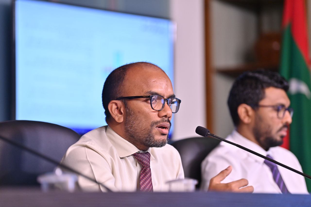 ފަހު ދައުރުގެ މަސައްކަތް ފެށުމުގެ ކުރިން ޓެކްސް ބޮޑުކުރަން ބިލް ހުށަހަޅަނީ