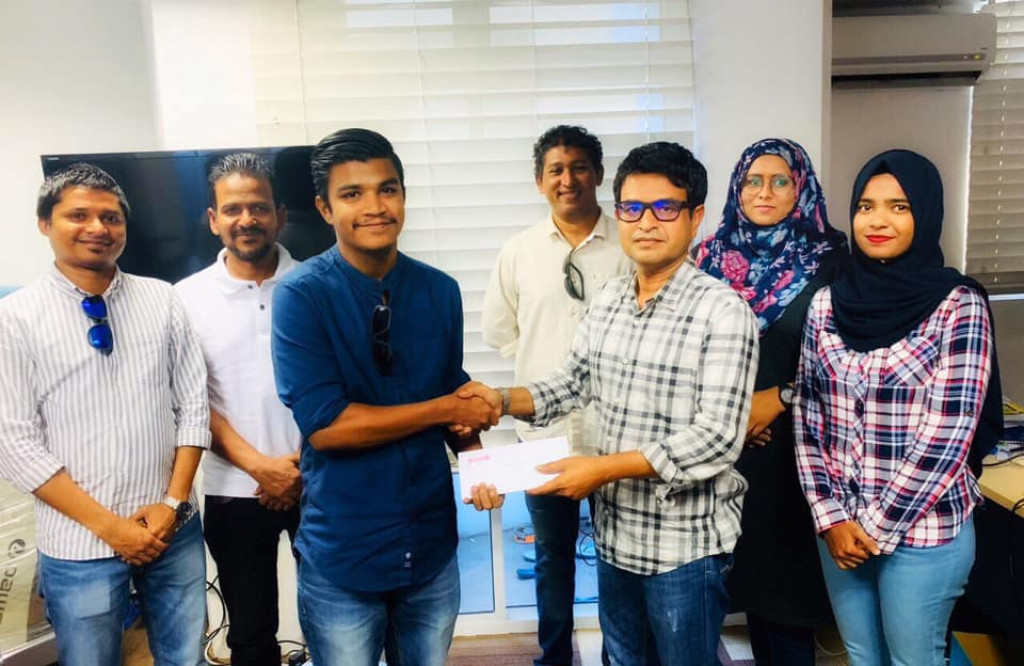 ސައްލެގެ ދިފާޢުގައި ނަސީރު ނުކުމެއްޖެ، ބުނީ ވީޑިއޯގައި ފެންނަނީ ސައްލެ ނޫންކަމަށް