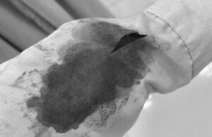 ޖޭޕީގެ ތަރުޖަމާން އަލީ ސާލިހަށް ކަޓަރުން ހަމަލާދީ ޒަޚަމް ކޮށްލައިފި