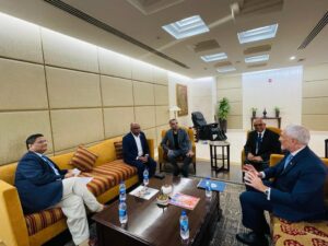 ޝާހިދު އިންޑިއާއަށް ވަޑައިގެންފި