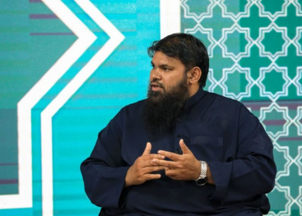 ލިވާތު ވާހަކައަކީ ޖޯކު ޖަހާވަރަށްވުރެ މުޑުދާރު ވާހަކައެއް، ކޯފާއެއް އައިސްފާނެކަމަށް ބިރުވެތިވޭ: ޝައިޚް ފިކުރީ