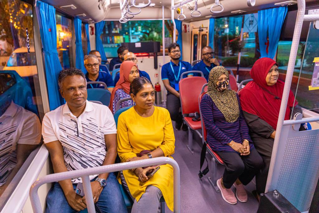 ކާރޫބާރު ބޮޑު މާލެއަށް މިނީ ބަހުގެ ޚިދުމަތާއެކު ބޮޑު ލުޔެއް