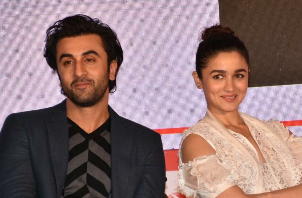 އާލިއާއާ އިން ފަހުން ރަންބީރަށް ލޮލުފިޔަ ޖަހައިނުލެވޭ!