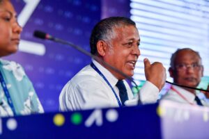 ލޭންޑް ޔޫސް ޕްލޭންތައް، ބައިބަޔަށް ހުއްދަ ދެނީ!