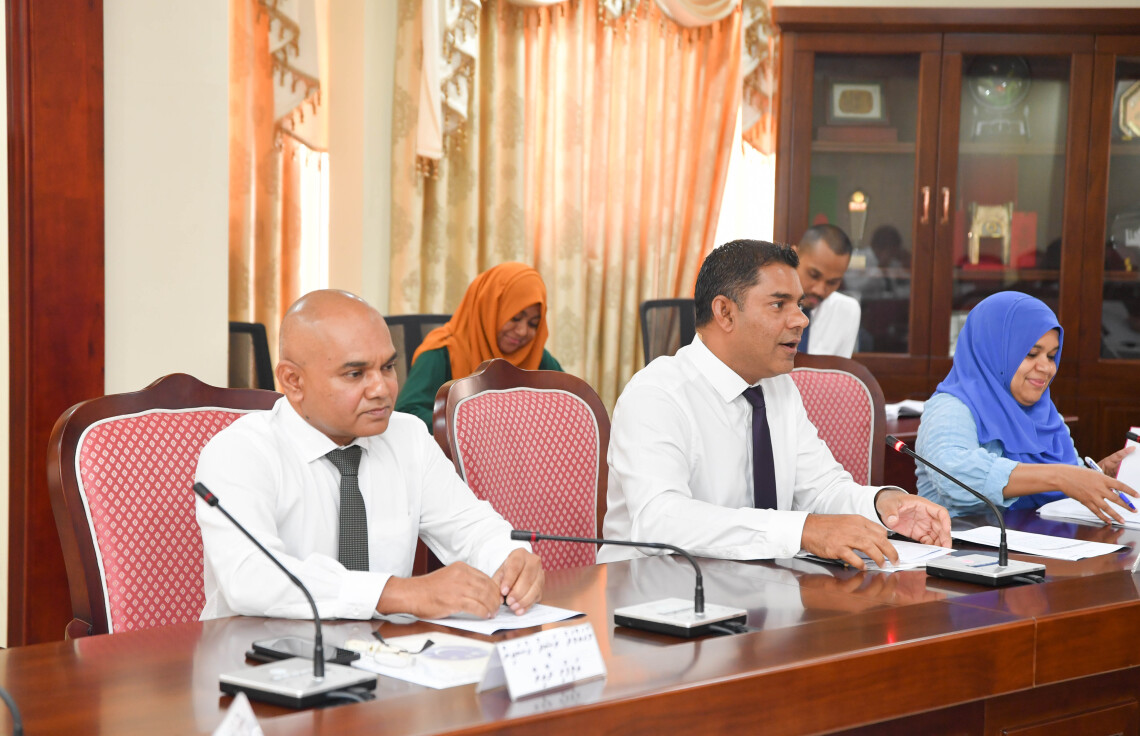 ބަޖެޓް ކޮމިޓީގެ މުގައްރިރަކަށް ނާޝިޒު، ނައިބު މުގައްރިރަކަށް ބިގޭ