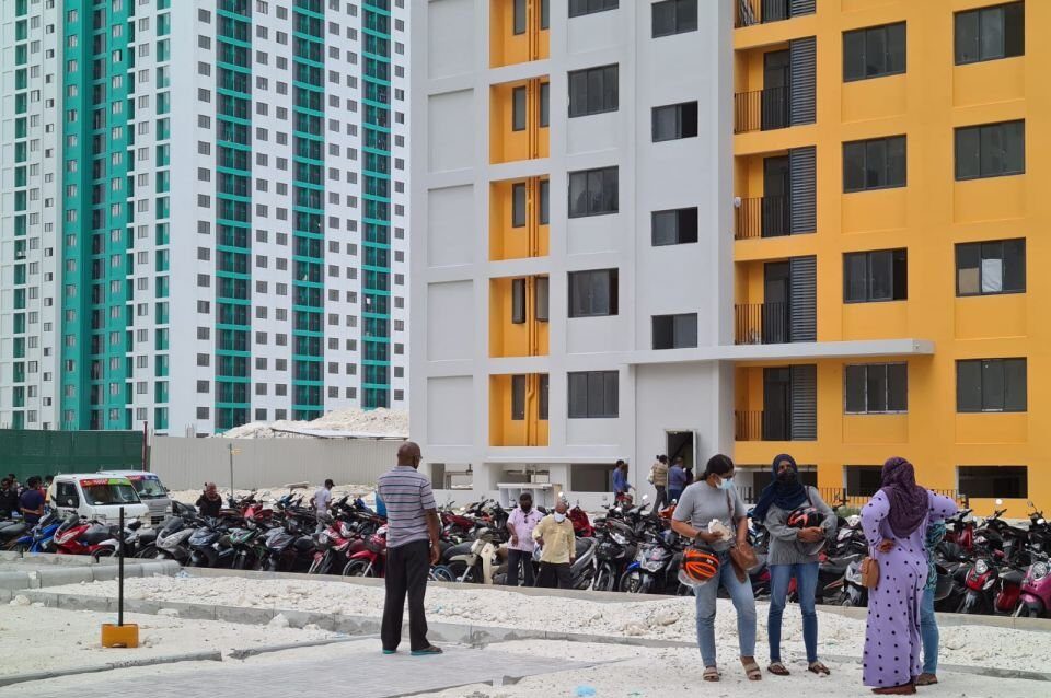 ހިޔާ ފްލެޓްގެ ޓަވަރަކުން ވެއްޓި ކުއްޖަކު ނިޔާވެއްޖެ