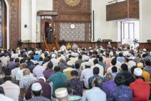 ދުންފަތުގެ އިސްތިއުމާލް ކުރުމަކީ އަމިއްލަ ނަފްސަށާއި މުޖުތަމަޢަށް ދެވޭ ބޮޑު އަނިޔާއެއް: ޚުޠުބާ