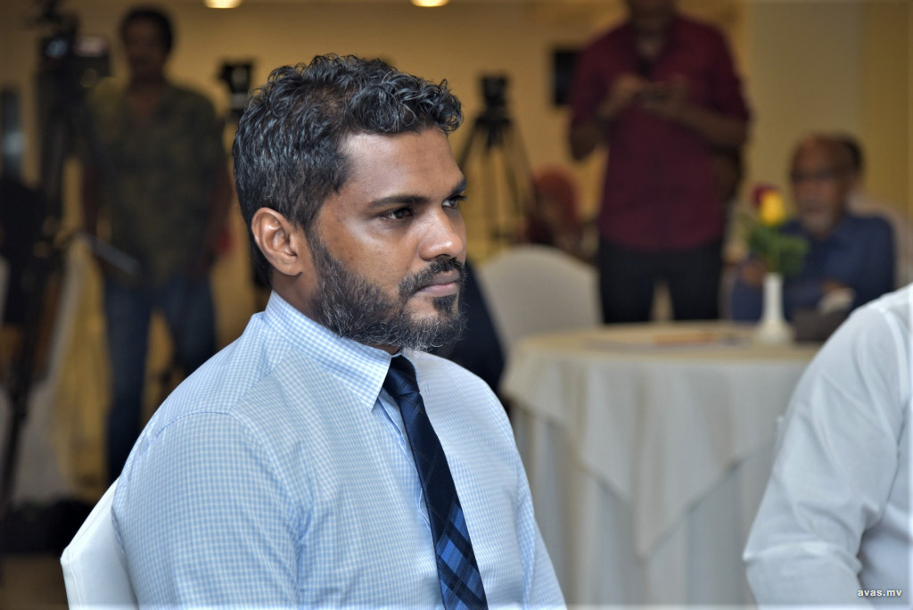 ހުކުރު ދުވަހުގެރޭގެ ޙަމަލާއަކީ ސިޔާސީ ބަޔަކު އަޑީގައި ތިބެގެން ހިންގި ފިނޑި ޢަމަލެއް: ޝިމާޒް