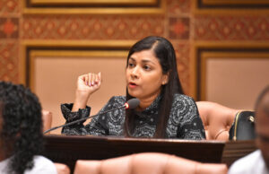 ރޮޒޭނާ ޕީޕީއެމްއަށް: ރިލްވާނަށް އިންސާފު ހޯދައިދެވޭނީ ޔާމީނަށޭ ބުނަން ލަދެއް ނުގަނޭތޯ؟